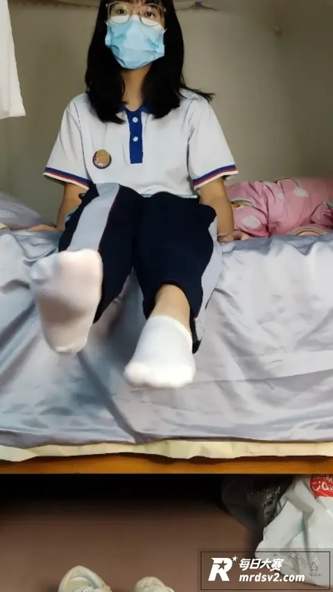 推特足控福利姬 小琪相关图片3 推特足控福利姬 小琪相关图片3