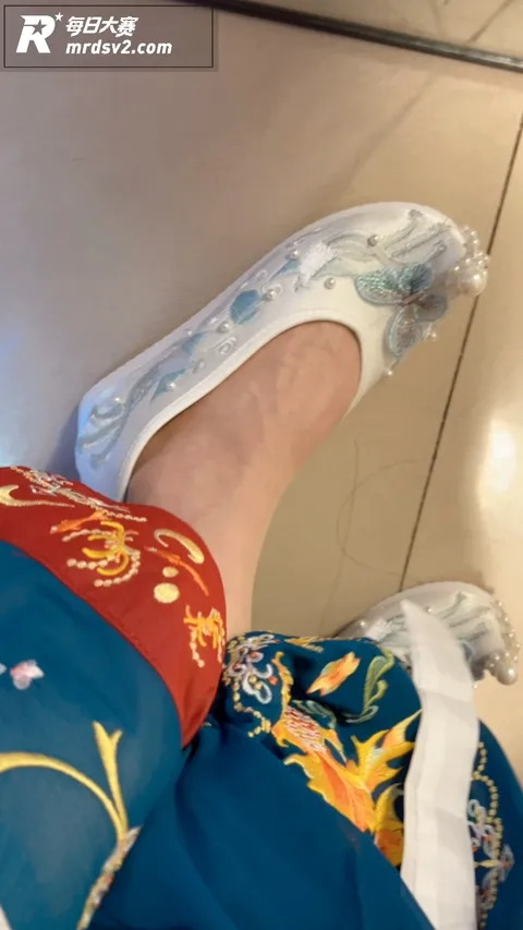 抖音高颜值网红 宵夜相关图片2 抖音高颜值网红 宵夜相关图片2