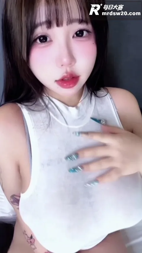 OnlyFans台湾相关图片1 OnlyFans台湾相关图片1