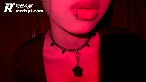 推特反差精神小妹 小相关图片1 推特反差精神小妹 小相关图片1