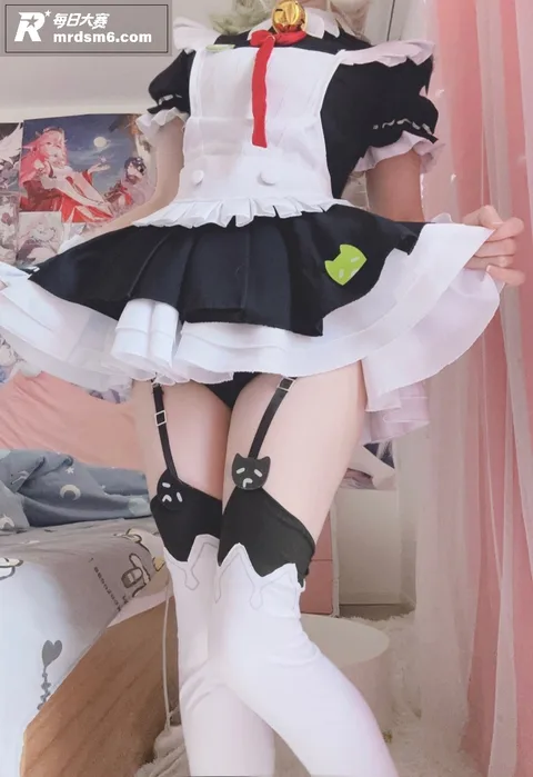 推特极品高颜值福利姬相关图片16 推特极品高颜值福利姬相关图片16
