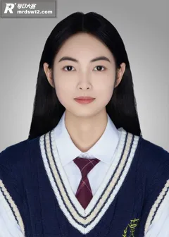 高颜值反差条女大学生 私下录制露脸私拍 清纯苗条外表私下戴眼罩被操到失神