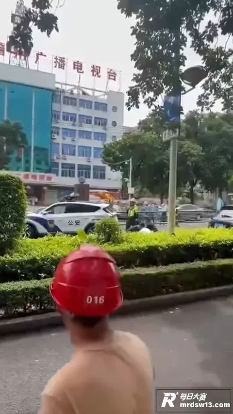 海南儋州男子路怒事件相关图片7 海南儋州男子路怒事件相关图片7